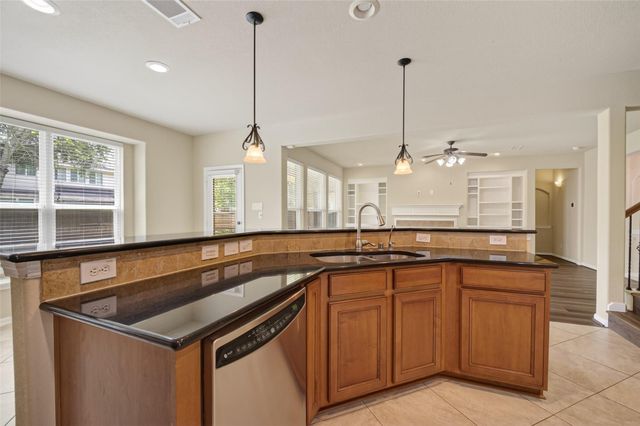 6826 Sorrelwood Lane, Sugar Land, TX 77479