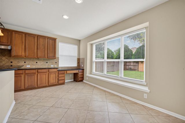 6826 Sorrelwood Lane, Sugar Land, TX 77479