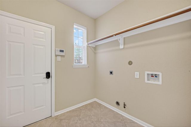 6826 Sorrelwood Lane, Sugar Land, TX 77479