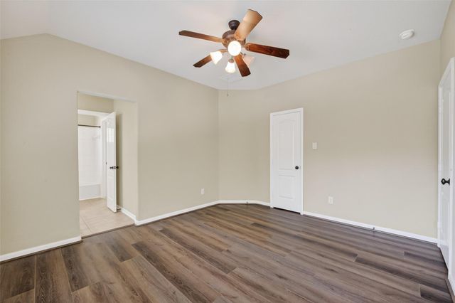 6826 Sorrelwood Lane, Sugar Land, TX 77479