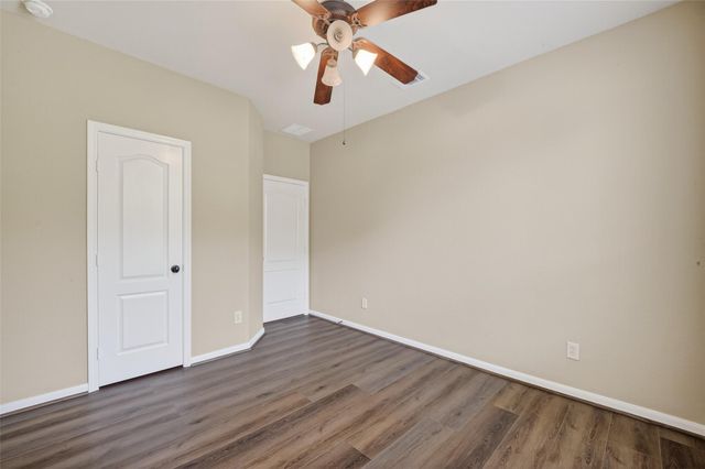 6826 Sorrelwood Lane, Sugar Land, TX 77479