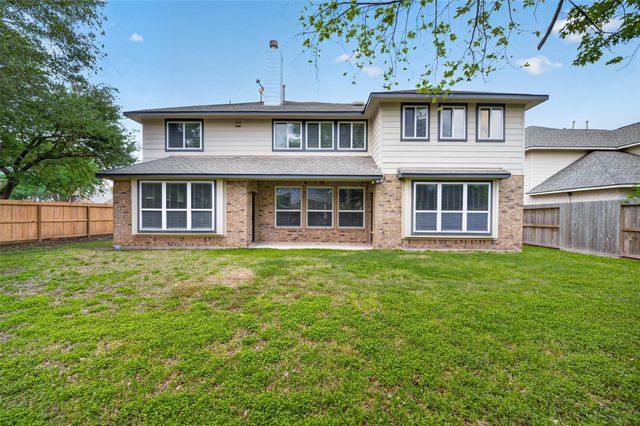 6826 Sorrelwood Lane, Sugar Land, TX 77479