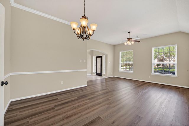 6826 Sorrelwood Lane, Sugar Land, TX 77479