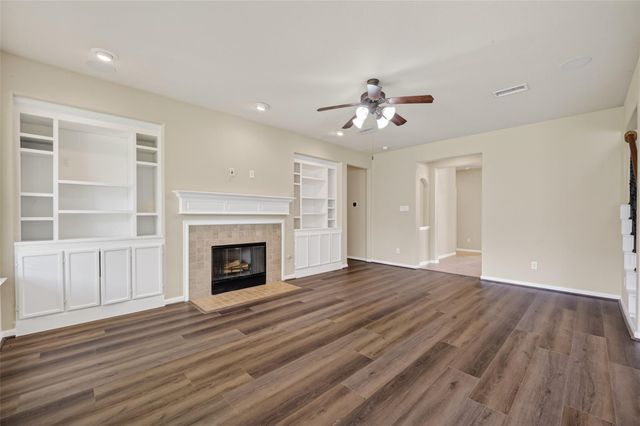 6826 Sorrelwood Lane, Sugar Land, TX 77479