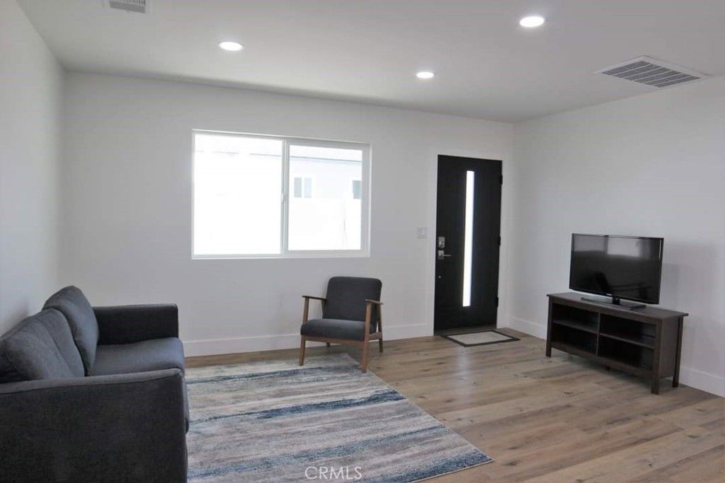 Image 3 of property listing at 8101 Taylor, Buena Park, CA 90621