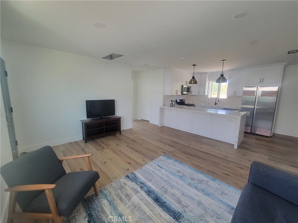 Image 4 of property listing at 8101 Taylor, Buena Park, CA 90621