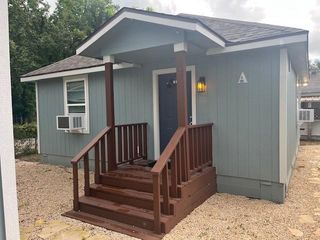 535 Plymouth A, Houston, TX 77022