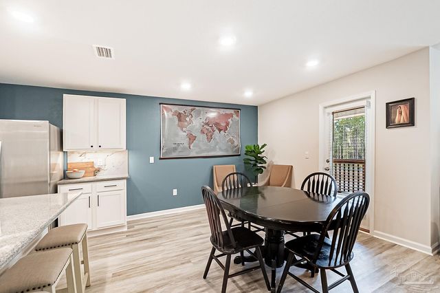 8654 Pathstone Blvd, Pensacola, FL 32526