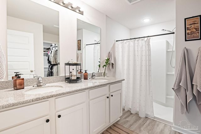 8654 Pathstone Blvd, Pensacola, FL 32526