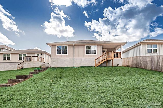 8654 Pathstone Blvd, Pensacola, FL 32526