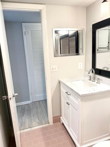 162 Windsor H, West Palm Beach, FL 33417