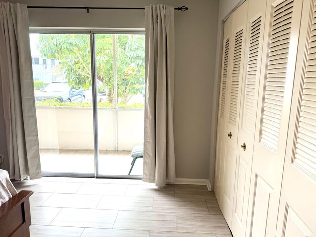 162 Windsor H, West Palm Beach, FL 33417