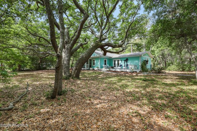 214 Assembly Way Avenue, Kure Beach, NC 28449