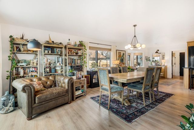 1443 SW Canyon Drive, Redmond, OR 97756