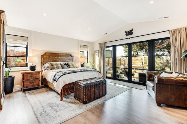 1443 SW Canyon Drive, Redmond, OR 97756