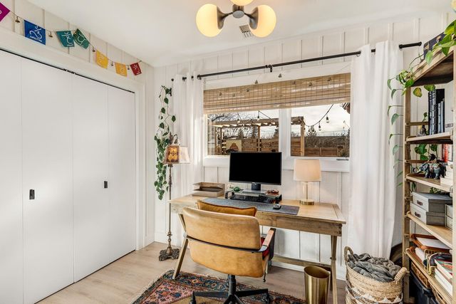 1443 SW Canyon Drive, Redmond, OR 97756