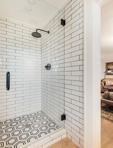 1443 SW Canyon Drive, Redmond, OR 97756