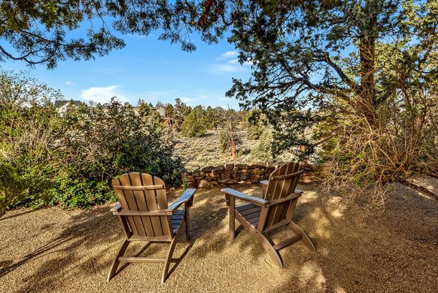 1443 SW Canyon Drive, Redmond, OR 97756