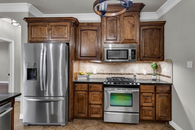 3721 Lake Mcqueeney, Robstown, TX 78380