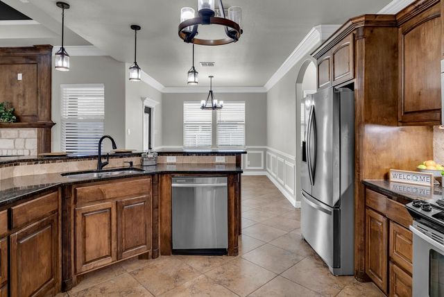 3721 Lake Mcqueeney, Robstown, TX 78380
