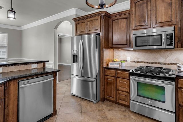 3721 Lake Mcqueeney, Robstown, TX 78380