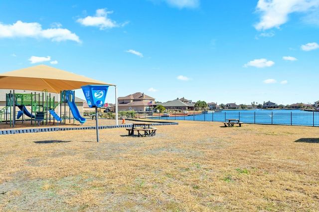3721 Lake Mcqueeney, Robstown, TX 78380