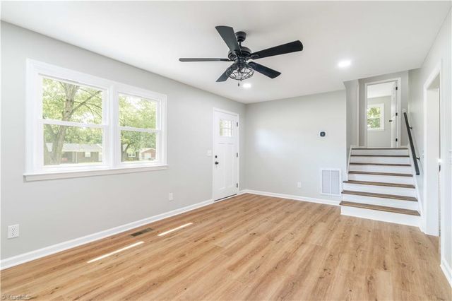 137 Dewsberry Road, King, NC 27021