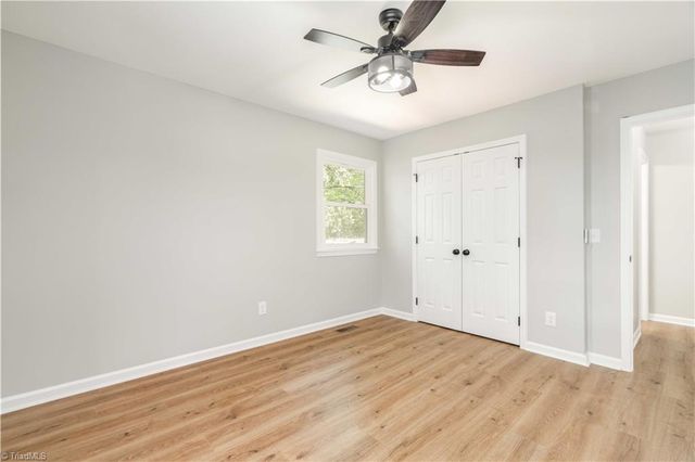 137 Dewsberry Road, King, NC 27021