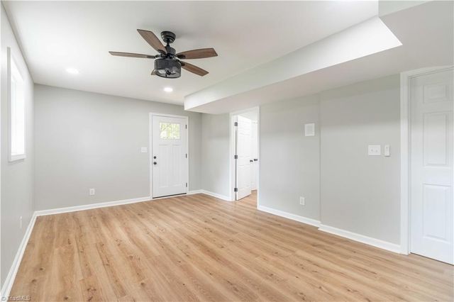 137 Dewsberry Road, King, NC 27021
