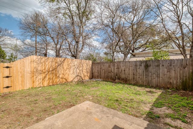 6604 SCRUB OAK LN B, Austin, TX 78759