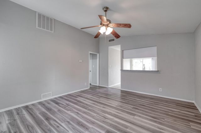 6604 SCRUB OAK LN B, Austin, TX 78759