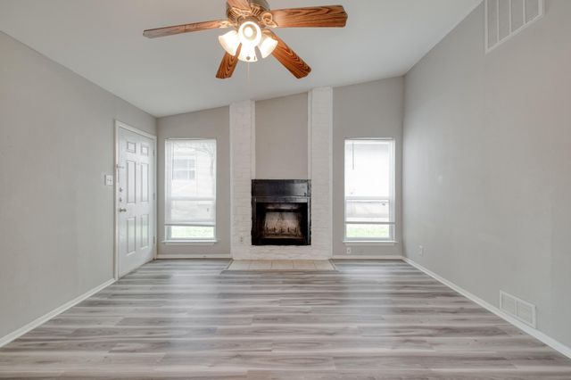 6604 SCRUB OAK LN B, Austin, TX 78759