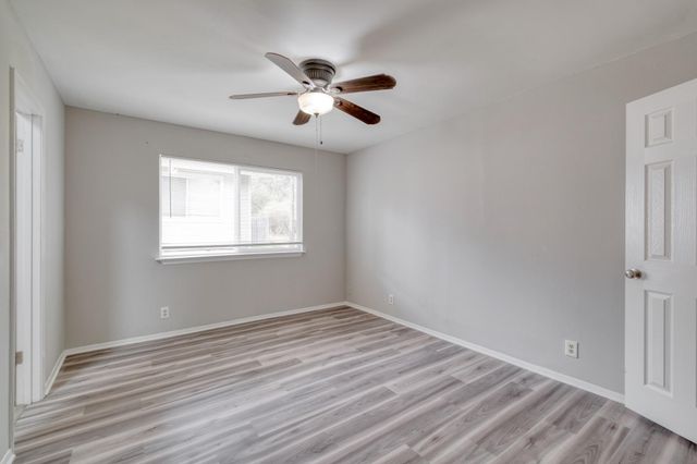 6604 SCRUB OAK LN B, Austin, TX 78759