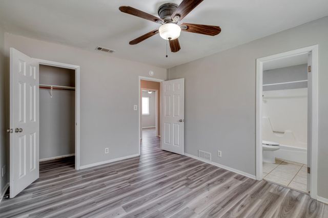 6604 SCRUB OAK LN B, Austin, TX 78759