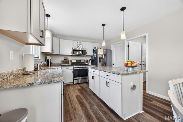 133 Bluewater Lane, Moscow Mills, MO 63362