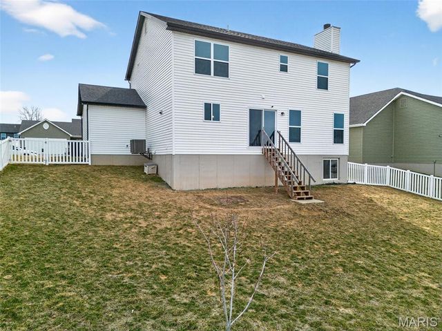 133 Bluewater Lane, Moscow Mills, MO 63362