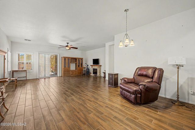 1388 W Camino Buenos Aires, Sahuarita, AZ 85629
