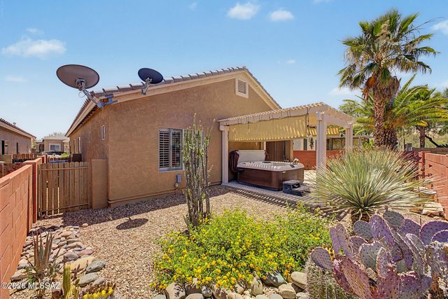 1388 W Camino Buenos Aires, Sahuarita, AZ 85629