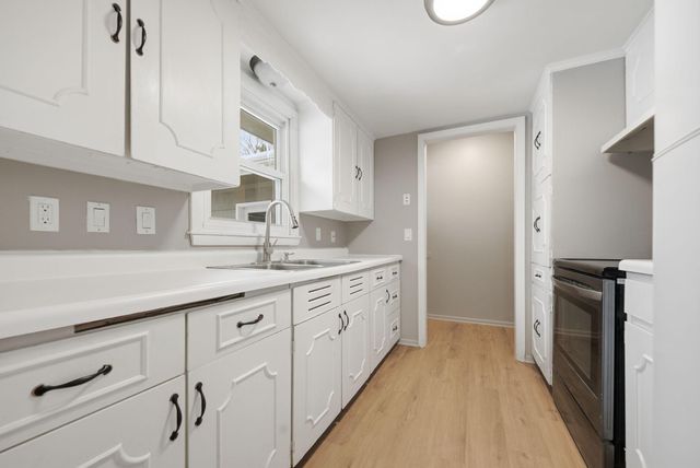 8524 Washburn Avenue S, Bloomington, MN 55431