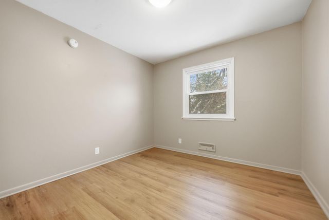 8524 Washburn Avenue S, Bloomington, MN 55431