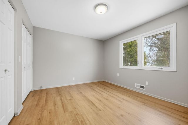 8524 Washburn Avenue S, Bloomington, MN 55431