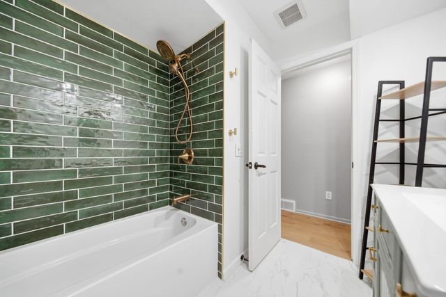 8524 Washburn Avenue S, Bloomington, MN 55431