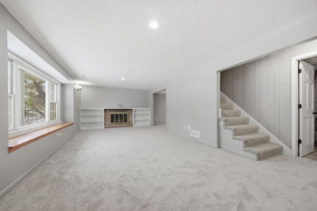 8524 Washburn Avenue S, Bloomington, MN 55431