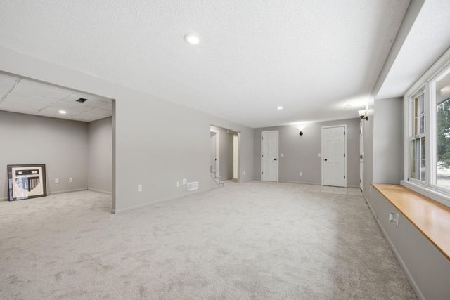 8524 Washburn Avenue S, Bloomington, MN 55431