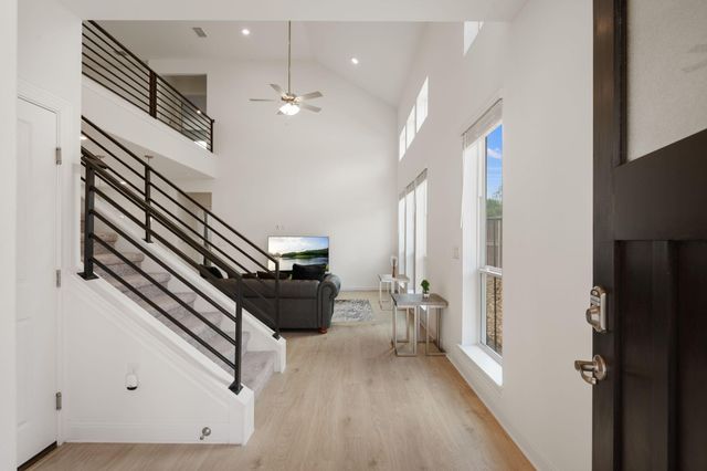 9900 Dawn Pearl DR, Austin, TX 78748