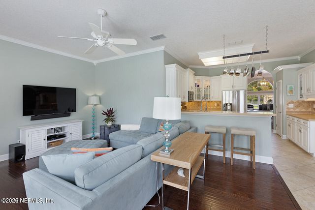 1593 BLUE HERON Lane, Jacksonville Beach, FL 32250