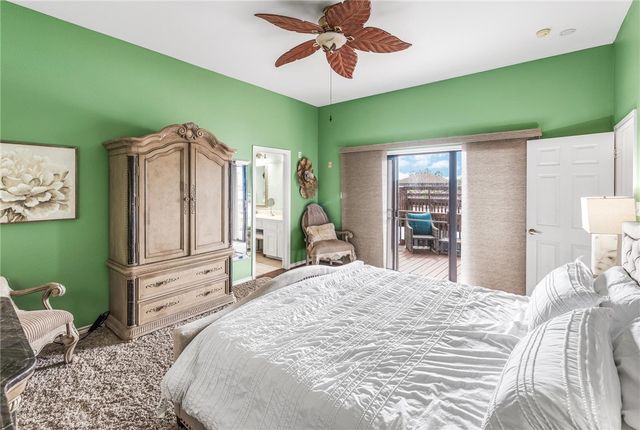 15046 TESORO Dr, Corpus Christi, TX 78418