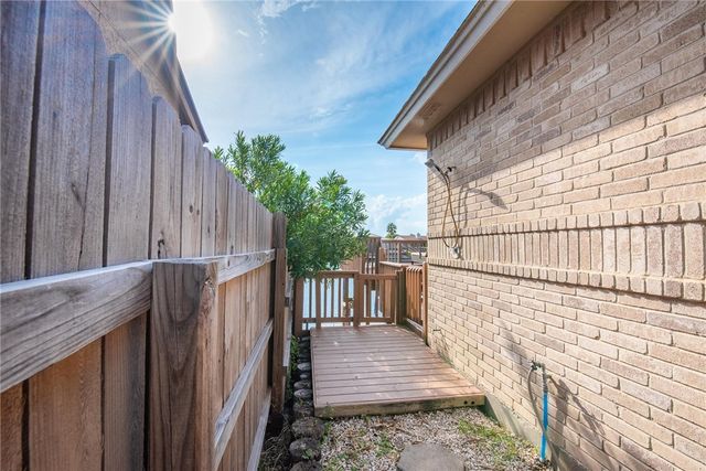 15046 TESORO Dr, Corpus Christi, TX 78418