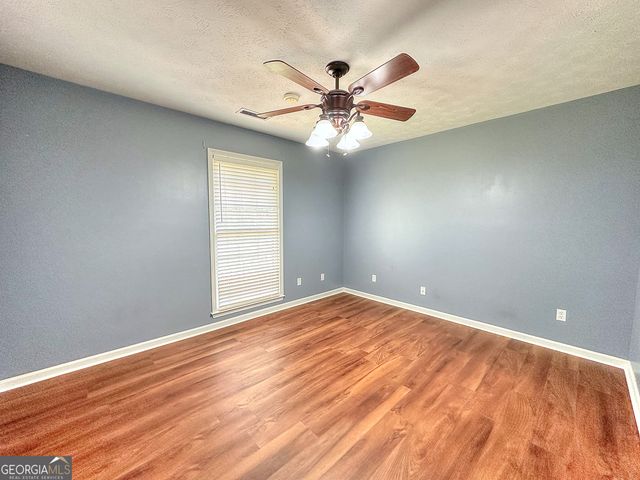 2552 W Sr 54 Highway, Hogansville, GA 30230