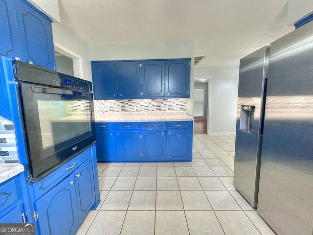 2552 W Sr 54 Highway, Hogansville, GA 30230